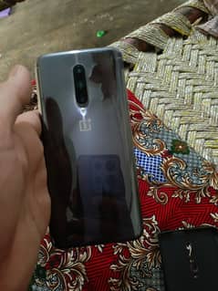 One plus 7pro. . . 8Gb/256Gb. . . 90fps Pubg. . . Dual Sim pta. .