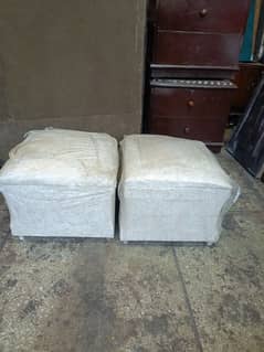 sofa puffy in new condition