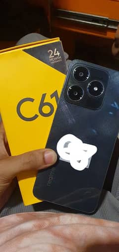 realme c61 box charger sab ha 6 month warranty
