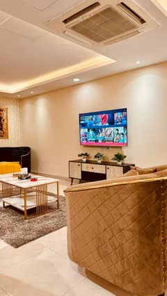 Gold crest 3 bedrooms per day available