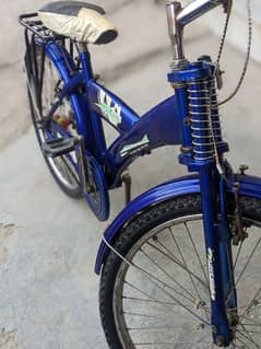10/09 sport bicycle one hand use