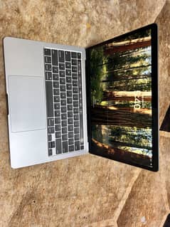 MacBook pro  14 inch model 2289