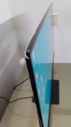 Samung view infinity 4k 32 inch monitor