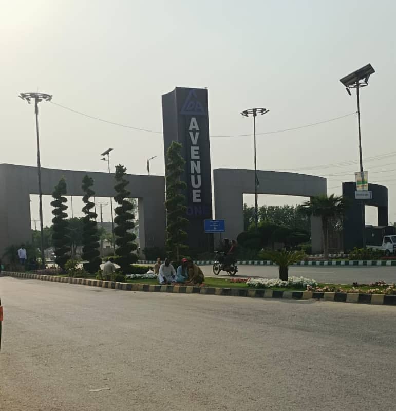 01 KANAL PLOT IN BLOCK C LDA AVENUE 1 SOCIETY NEAR EME SOCIETY BEST OPTION FOR END USER 0