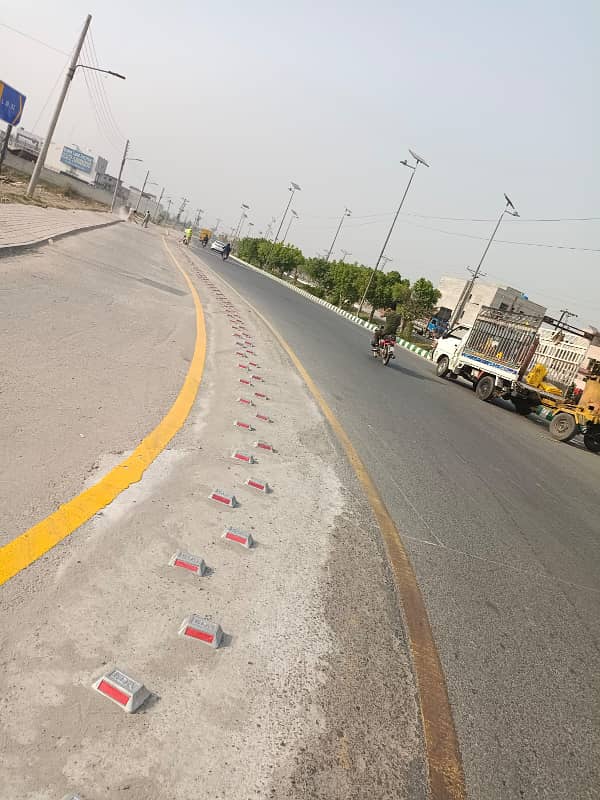 01 KANAL PLOT IN BLOCK C LDA AVENUE 1 SOCIETY NEAR EME SOCIETY BEST OPTION FOR END USER 20