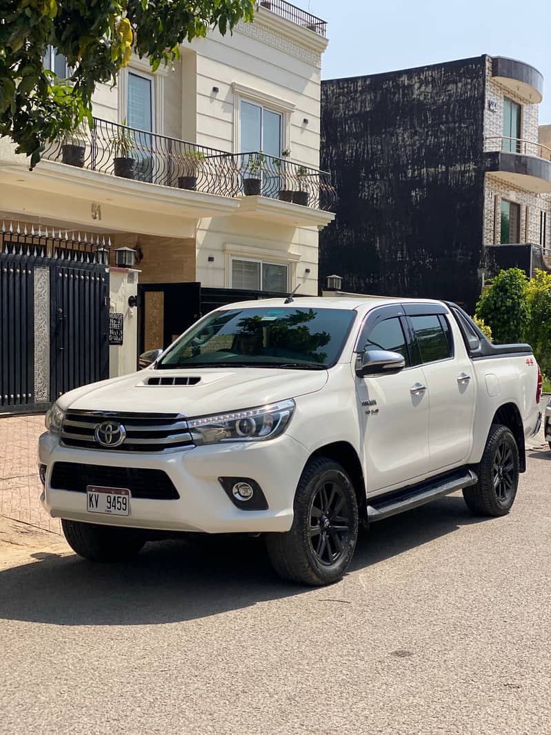Toyota Revo 2017 Model For Sale in Islamabad 5