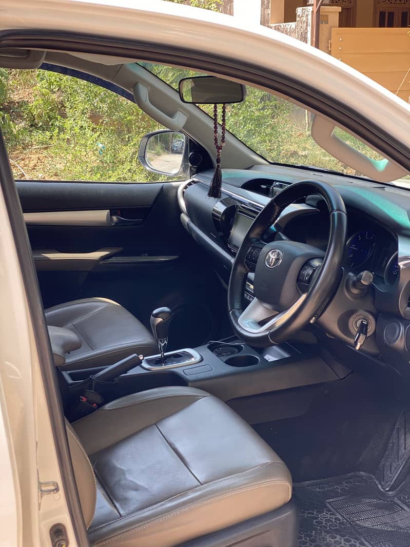 Toyota Revo 2017 Model For Sale in Islamabad 9