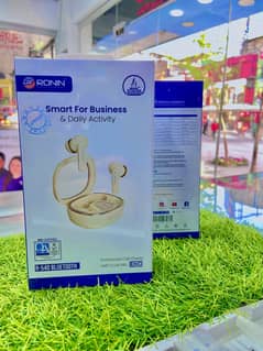 Ronain Air pods Modal_R540