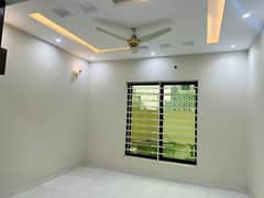 5 MARLA BRAND NEW HOUSE FOR SALE IN KHAYABAN AMIN GOOD LOCATION