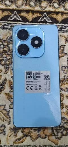Tecno spark 20
