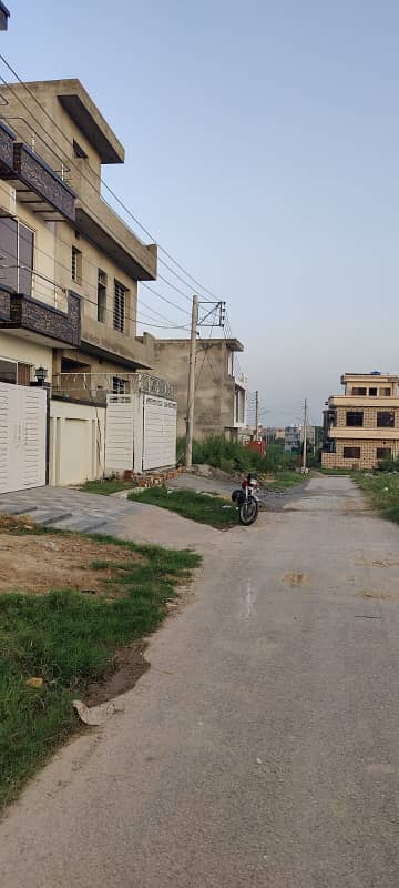 Beautiful Ideal location of 4 Marla Level Plot 6