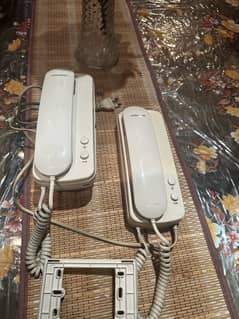 2 intercom devices in condition