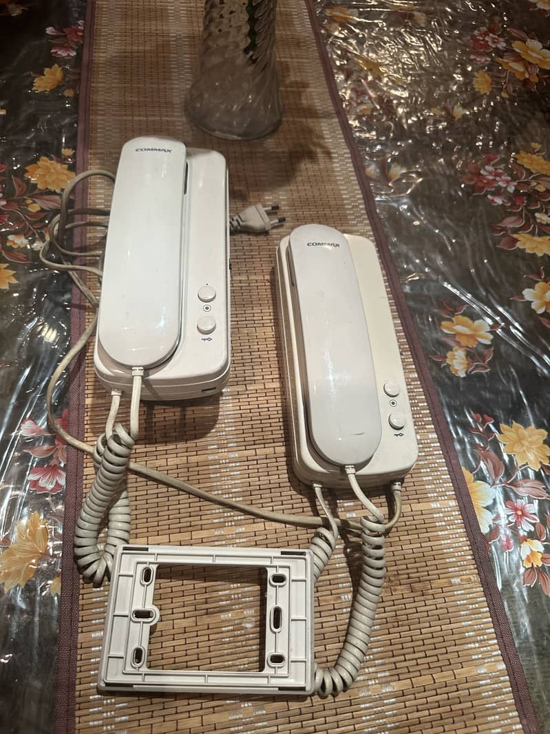 2 intercom devices in condition 1