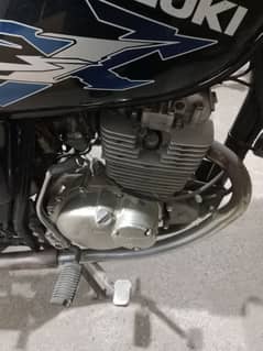 Suzuki 150  Colour Black