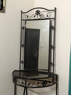 King size iron bed with dressing table