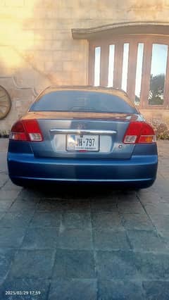 Honda Civic EXi 2005