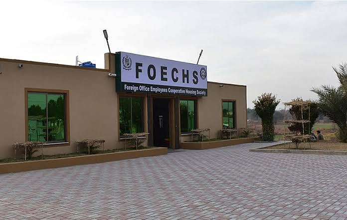 10 marla Plot For sale in FOECHE B_Block 0