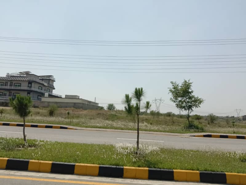 10 marla Plot For sale in FOECHE B_Block 2