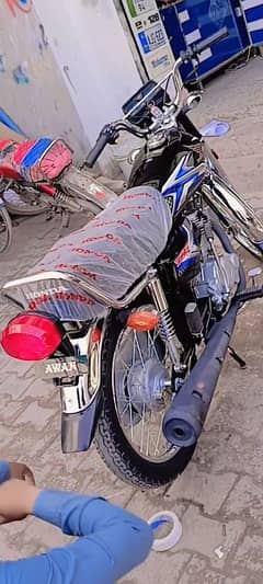 25 model Honda 125 lush condition one hand used no engine work