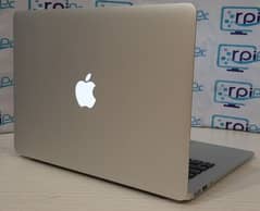 MacBook Air 2015 Model • 8/256 GB Storage • 13 inch Display