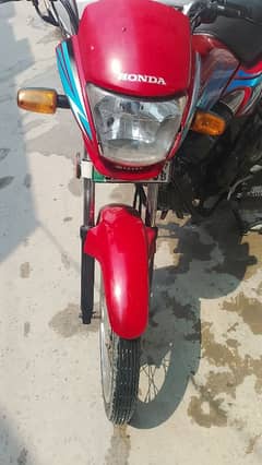 Honda pirdar 100 cc 03066806175