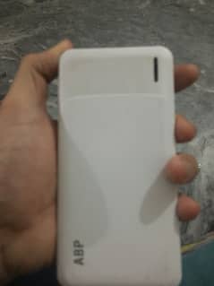 powerbank 10000 mAh only 1week use box and charger available