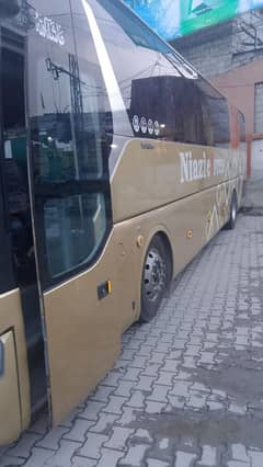 I want to sale a youtong master single Glass bus.