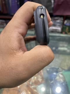 Itel phone only 2 month use warranty me ha full box