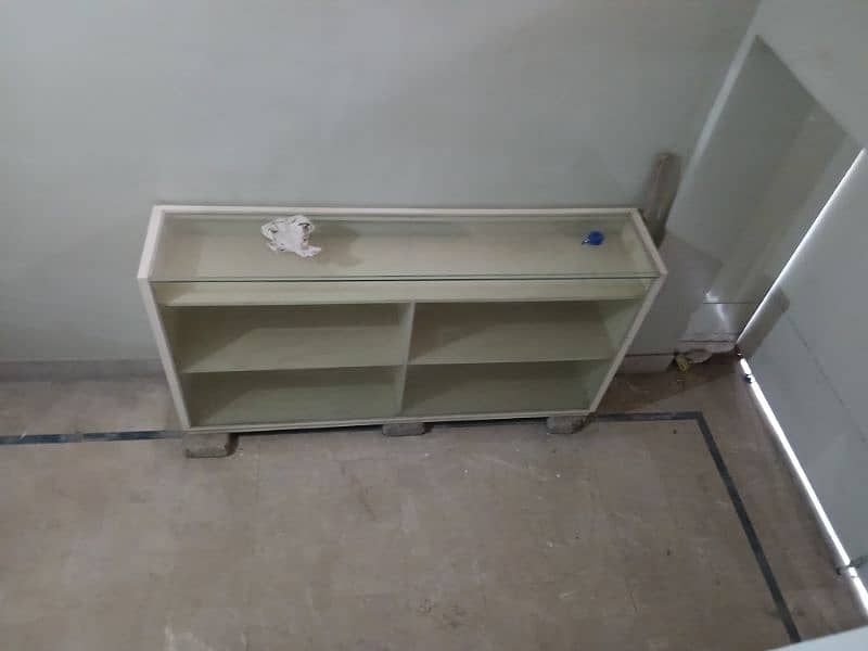 Display counter table 2