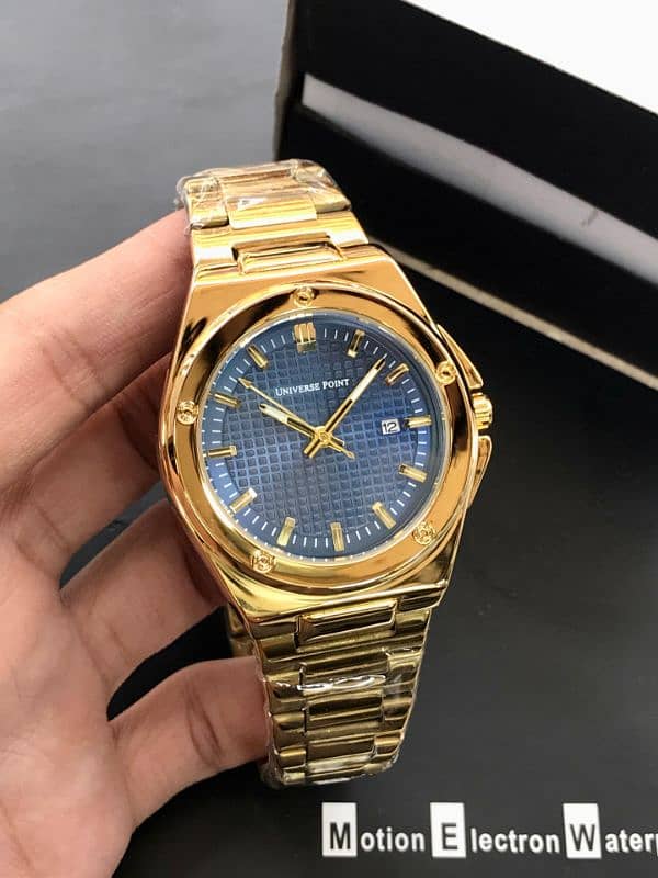 .  First-Class Men’s Watch – Date, Chain, Style – All in One! 5