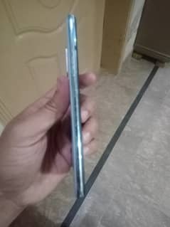 Vivo s1 4,128