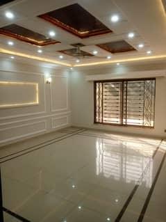 4 bedroom vip upper portion available for rent