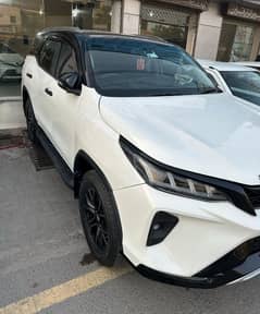 Toyota Fortuner V