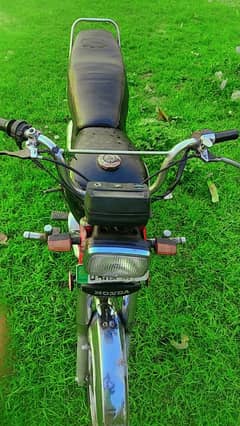 Honda cd 70 2011 model