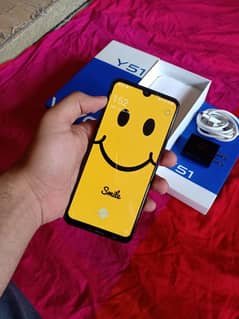 Vivo Y51 AMOLED In-Display FingerPrint Box Complete with Charger