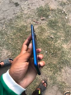 mob ma koye masla nhi hai or double sim chalti hai