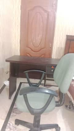 Computer Chair and Table