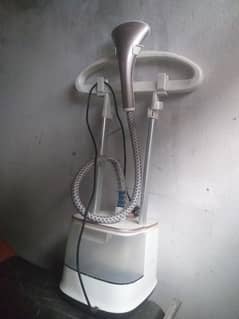 Iron steamer