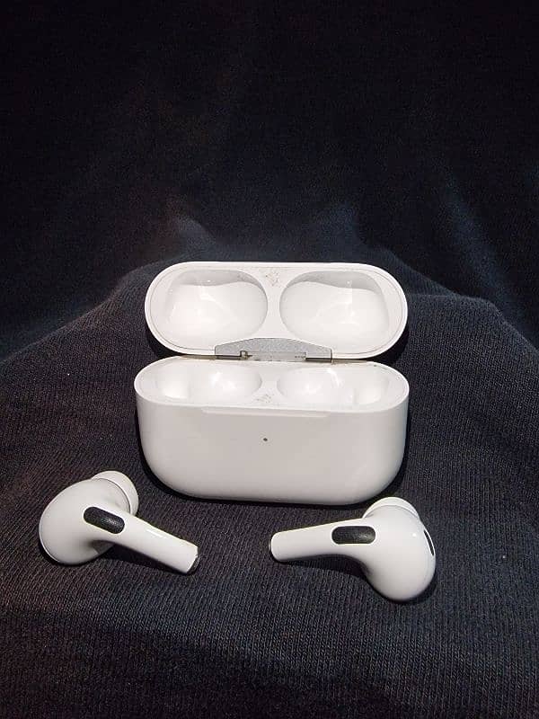 air pods pro 2nd generation 0