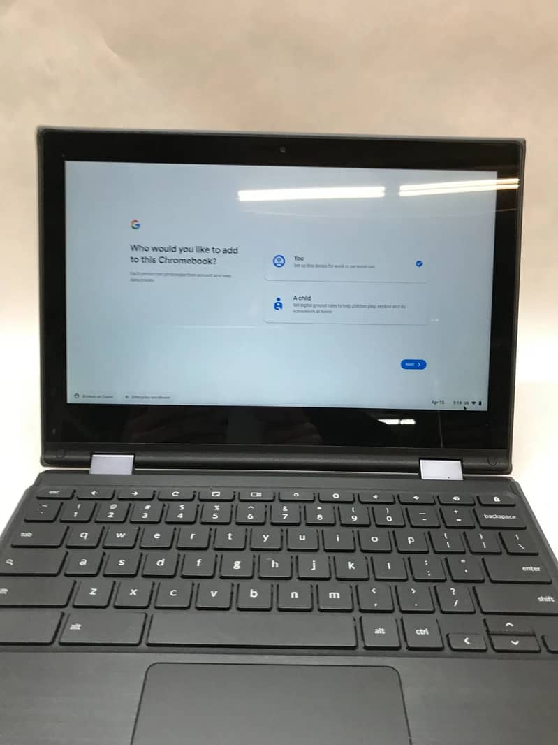 Lenovo Chromebook 300e - 4GB RAM - 32GB Storage - 360 Touch Display 1