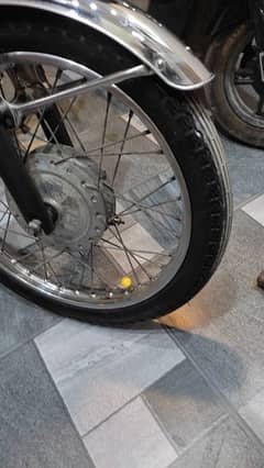 Honda 125 lahore nmber 10/10