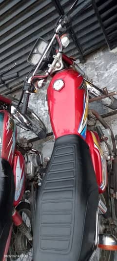 Honda 125 2020 model almost total original
