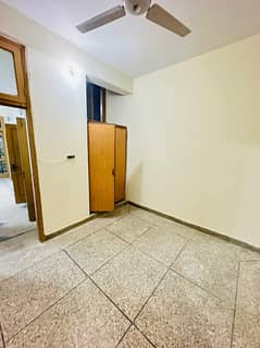 4 marla upper portion available for rent at g/10 with ideal location near to markez