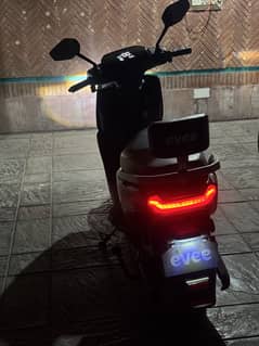 Evee