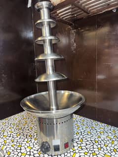 CHOCOLATE FOUNTAIN MACHINE