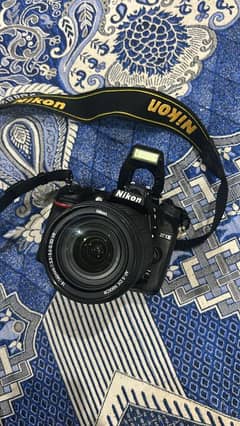 Nikon D7100 With Lens