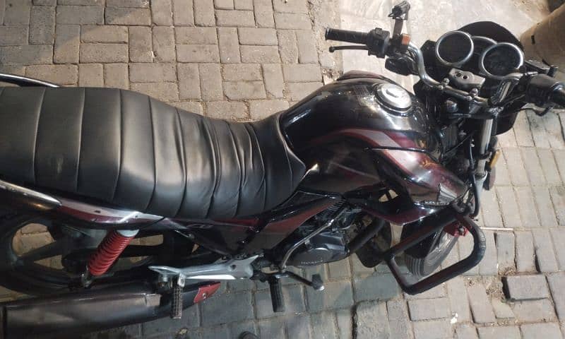 Honda CB 150 2
