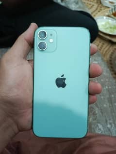 Iphone 11 Factory unlock , Batter health 82, Water pack