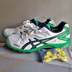ASICS GEL ADVANCE 6 Spikes