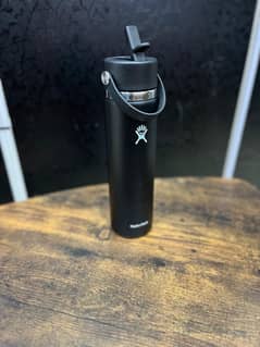 Premium thermal flask 9.5/10 almost new